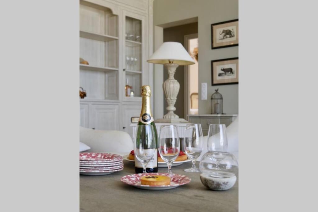 Bord De Mer - Ac, Wifi, Chic, Sea View, Beach 2 Minutes Walk Αντίμπ Εξωτερικό φωτογραφία